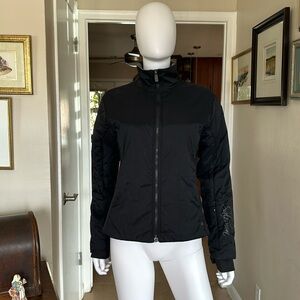 Salomon Insulated Black Quilt Like Pattern Size S